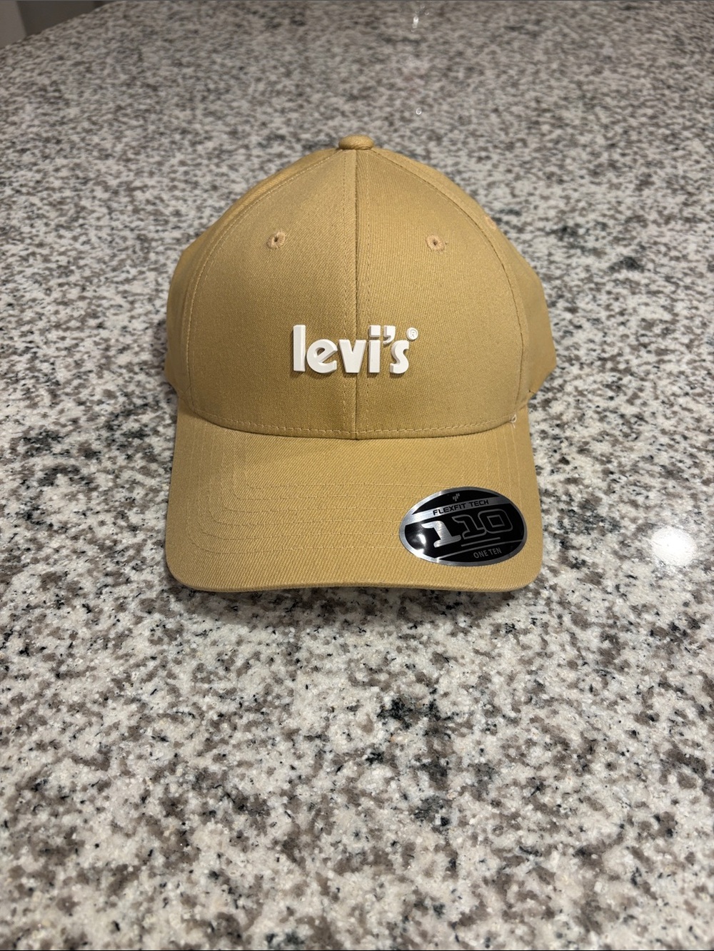 Levi's Beige/Tan Logo Baseball Cap